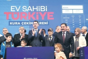 hataydaki-kura-cekim-toreninde-konusan-bakan-kurum-hayalleri-ertelemeyecegiz-HL124he8.jpg