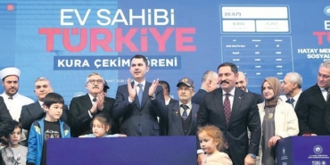 hataydaki-kura-cekim-toreninde-konusan-bakan-kurum-hayalleri-ertelemeyecegiz-HL124he8.jpg