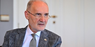 is-dunyasi-icin-hurmuz-bogazi-gecislerinin-hizli-baslatilmasi-beklentisi-xYbgPAXK.jpg