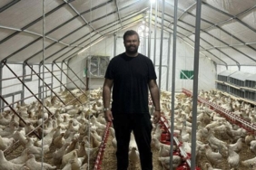 tavuk-ciftligi-hayali-icin-otomobilini-satan-basarili-bir-girisimci-VqlWERL7.jpg