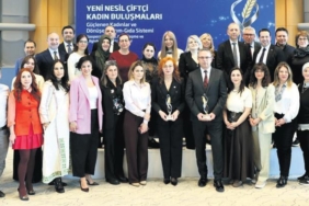 topragin-emekcileri-icin-guclu-is-birligi-DhKffqp4.jpg