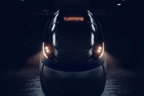 turkiyenin-ilk-hizli-treninin-raylara-inisi-yerli-uretimin-yeni-zirvesi-zuWU52gW.jpg