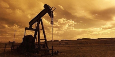 yukselen-petrol-fiyatlari-abdde-benzin-fiyatlarini-zorluyor-MaHEyJaI.jpg