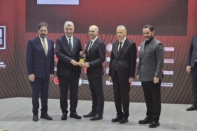 bakan-bolat-turkiye-son-yirmi-uc-yilda-her-alanda-cag-atladi-CKJVkDhF.jpg