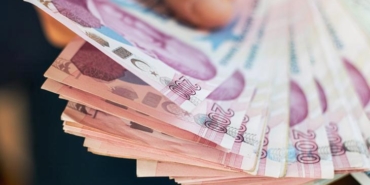 dogum-izinine-ek-madde-bakan-goktastan-babalik-izni-aciklamasi-Td5BNbeZ.jpg