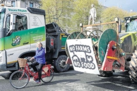 irlandali-ciftciler-isyani-mazot-yoksa-yemek-de-yok-PM2IKMbJ.jpg