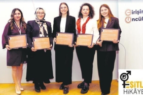 tarimda-kadin-gucune-destek-surdurulebilirlik-ve-esitlik-icin-ilham-verici-adimlar-yDiiixEL.jpg