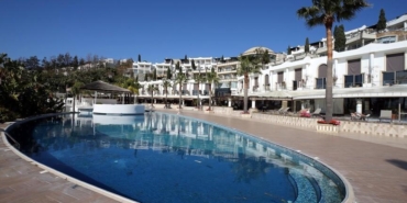 tatil-sezonu-oncesi-rezervasyon-dolandiriciligi-uyarisi-guvende-kalmanin-ipuclari-jdCQxkz2.jpg
