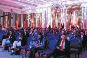 teknoloji-liderleri-icin-yilin-odulleri-sahiplerini-buldu-oduller-ve-one-cikan-basarilar-1tKsJJW2.jpg