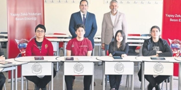 web-sayfasinda-yayin-icin-benzersiz-baslik-100-bin-ogrenciye-yapay-zek-egitimi-iFj2fcfY.jpg
