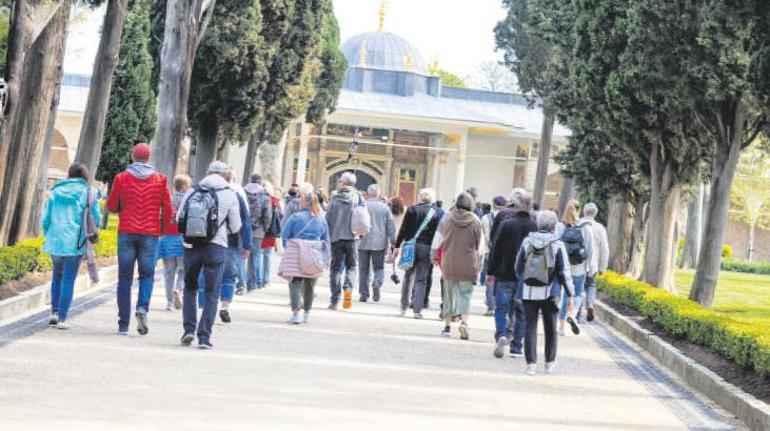 200 Milyar Liralık Bayram Göçü Başladı: Yaklaşık 15 Milyon Kişi Yollarda