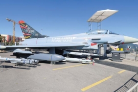 ay-yildizli-eurofighterin-gorseliyle-turk-uzayinda-yeni-savas-simulasyonu-rD4dGJqm.jpg