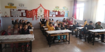 19-haziranda-okullar-acik-mi-cuma-gunu-egitim-durumu-netlesiyor-RdupETcE.jpg
