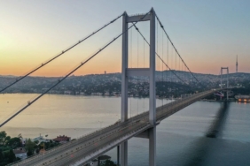 15-temmuz-sehitler-koprusu-trafige-kapatildi-fhair9Bz.jpg