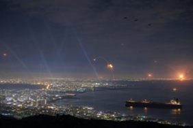abd-iran-catismasi-gece-yarisi-buyudu-saldirilar-tahrana-ulasti-OH7H2rIx.jpg