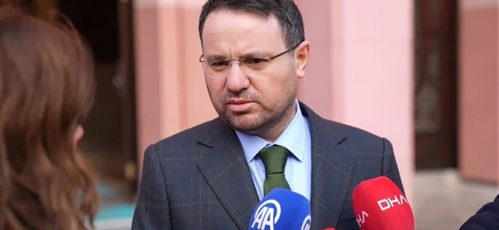 bakan-gurlek-duyurdu-kulup-yoneticilerine-yonelik-bahis-operasyonu-rWTPn24v.jpg
