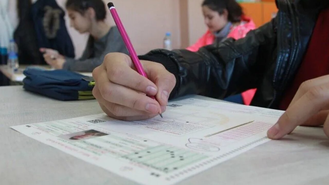 lgs-taban-puanlari-yuzdelik-dilimleri-ve-kontenjanlari-liselerin-taban-puanlari-nedir-gWITR2qa.jpg