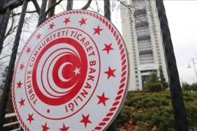 ticaret-bakanligi-bogulma-riski-tasiyan-pelus-kaz-oyuncagini-yasakladi-C8Dm4VIq.jpg